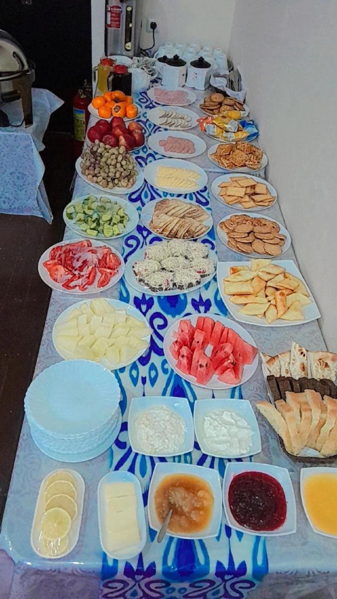 Caravan Hotel Khiva ภายนอก รูปภาพ